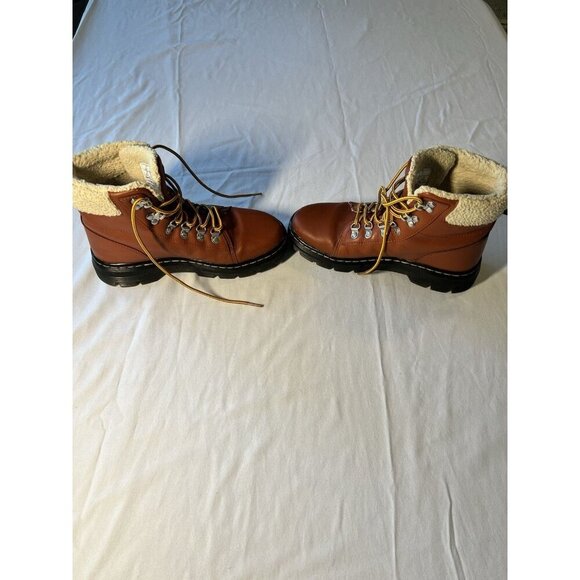 Dr Martens Combs Boots WM SZ 8 Faux Fur Oiled Full Grain WP Hiking Winter - Picture 4 of 7